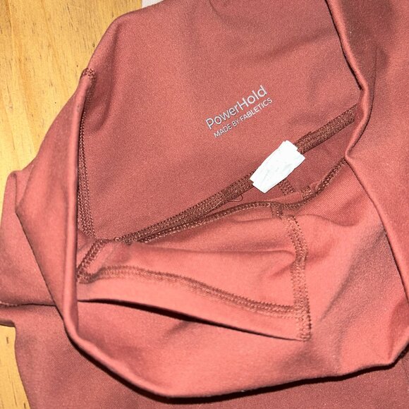 Fabletics Zone High-Waisted 7/8 - Picture 4 of 5